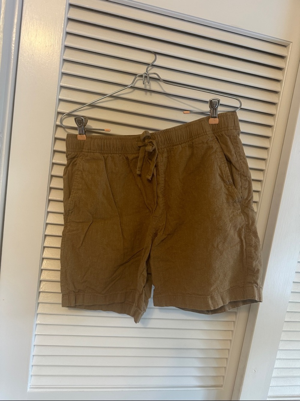 Old Navy Men’s linen blend Flat Front Drawstring Shorts in Brown